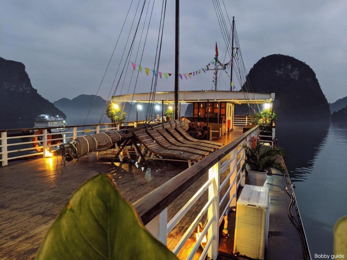 Le Journey Halong Bay Cruises Hotel Ха Лонг Екстериор снимка